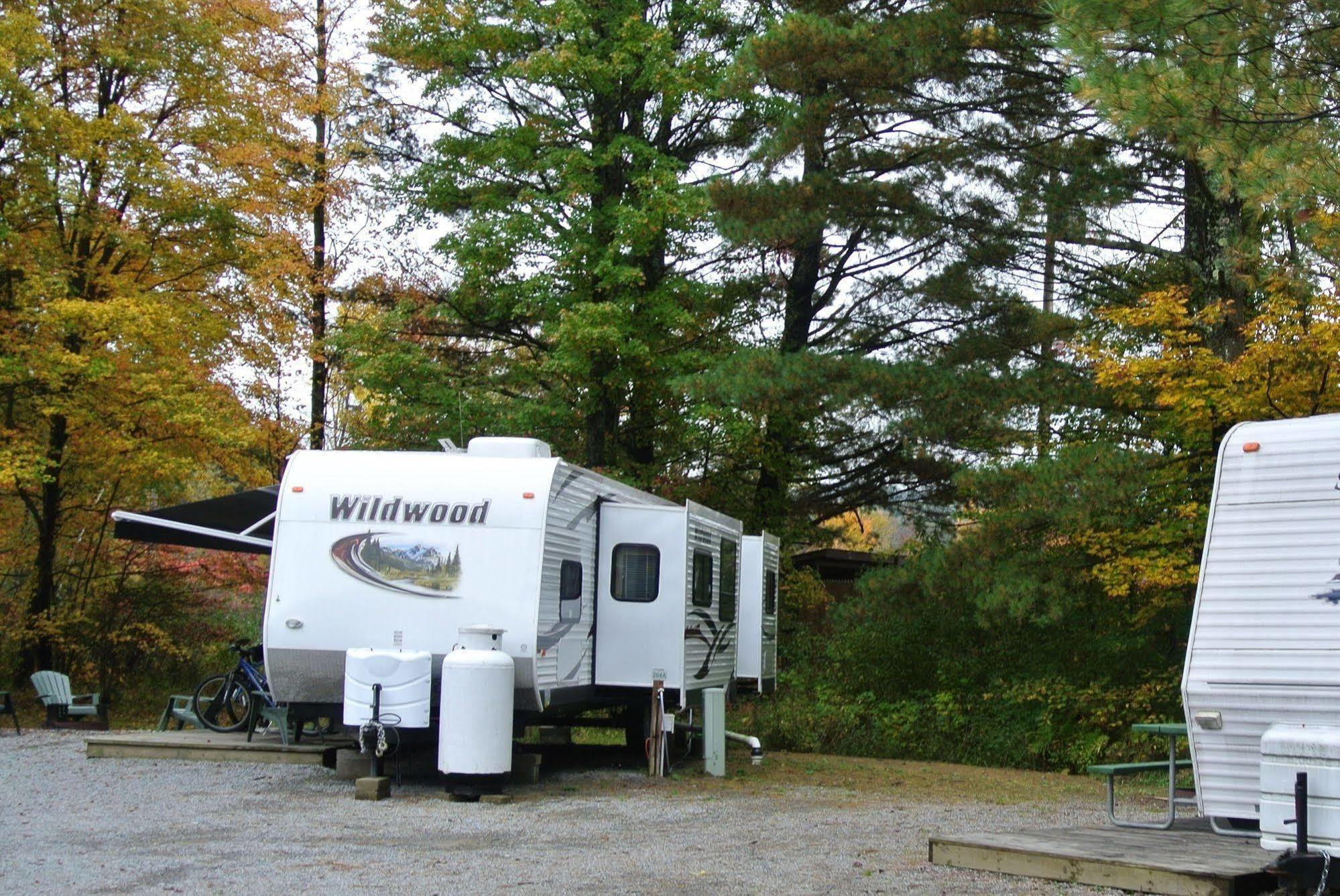 Lake George Escape - Campground Warrensburg Luaran gambar